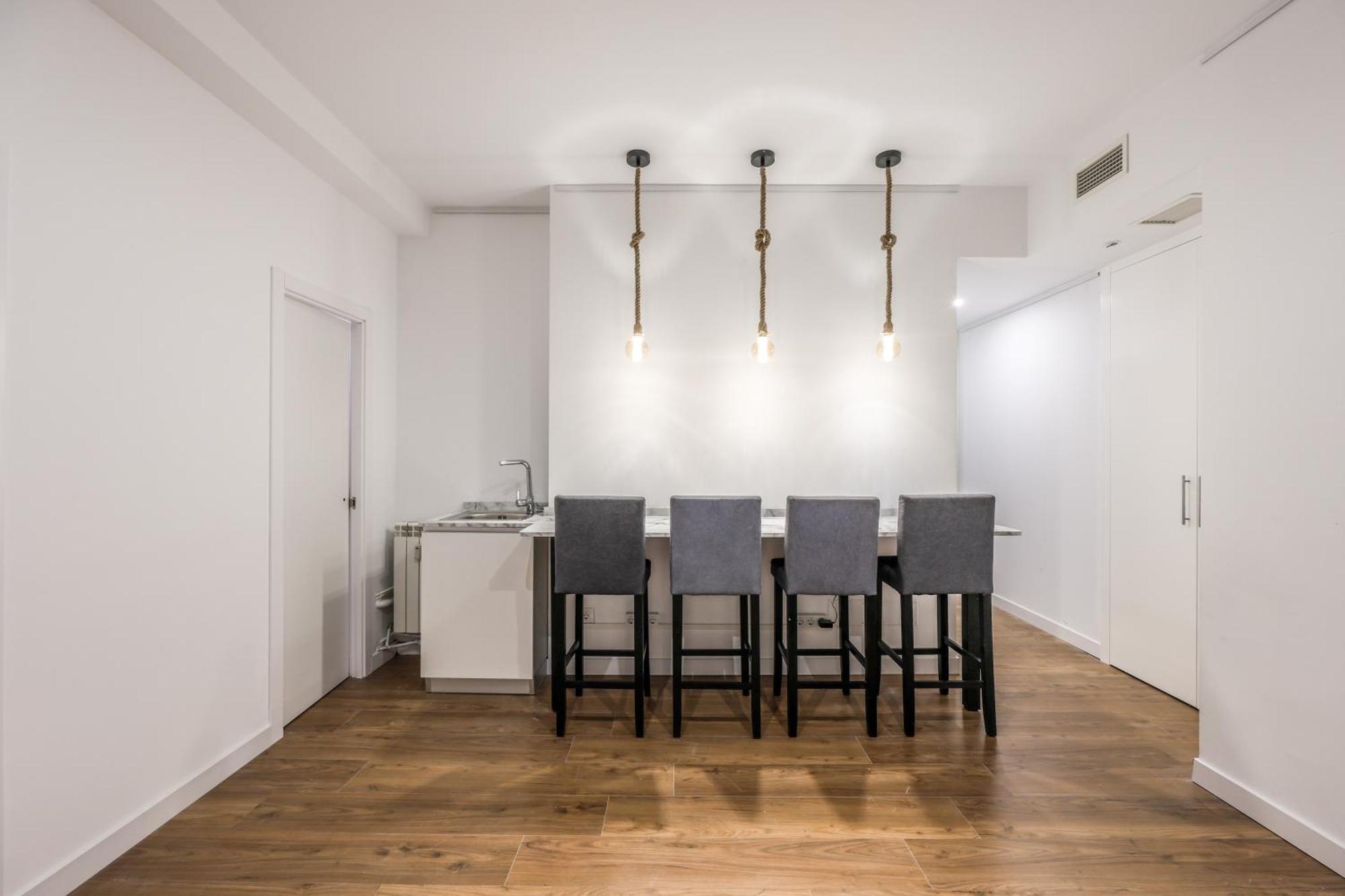 Be Coliving Madrid Centro Hotel Exterior photo